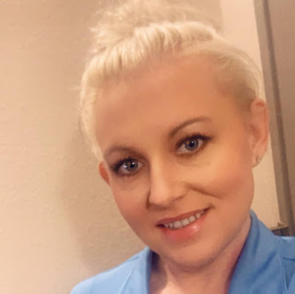 Meet your Posher, Stephanie - Picture 1 of 1